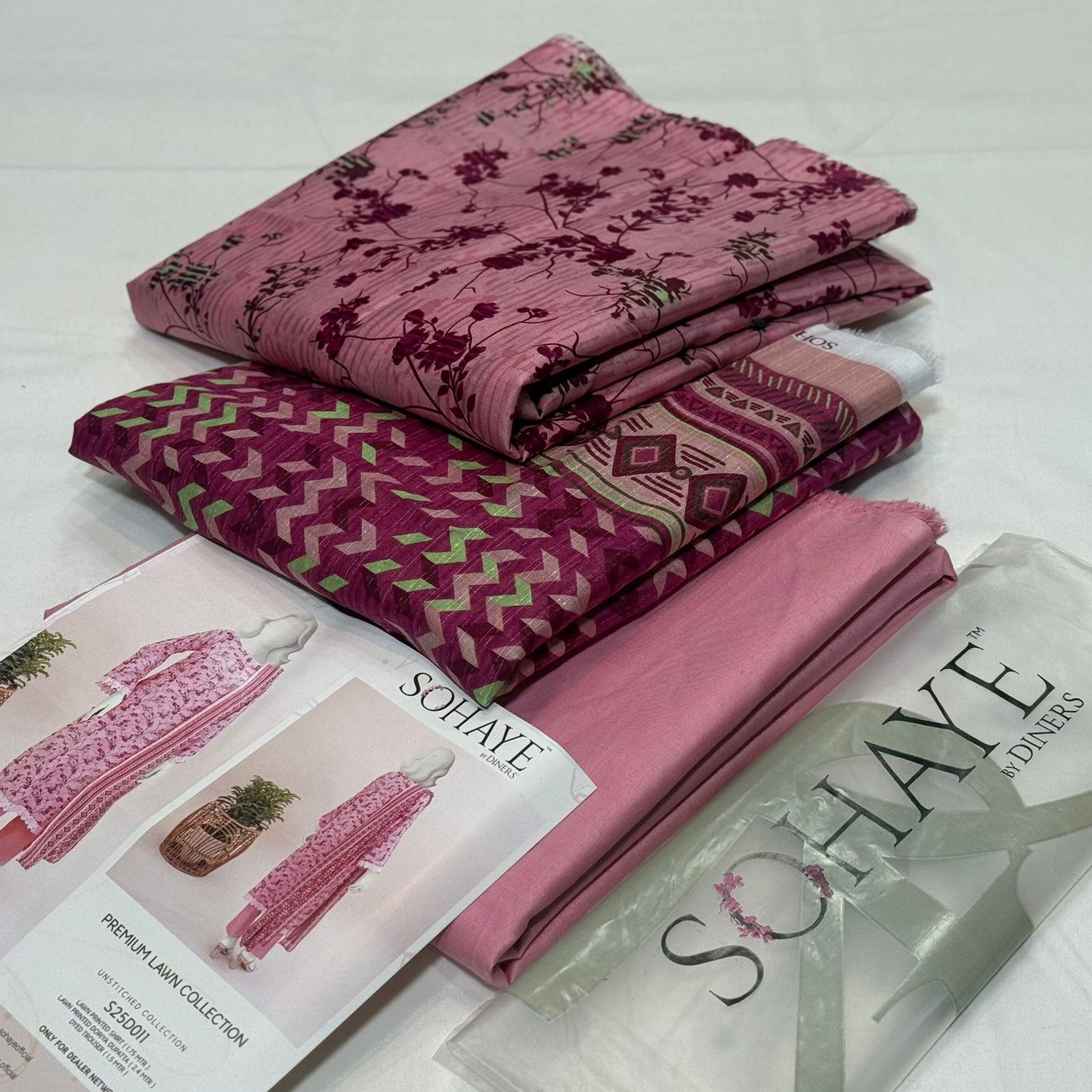 Sohaye By Diner's Lawn Printed 3Piece D-004