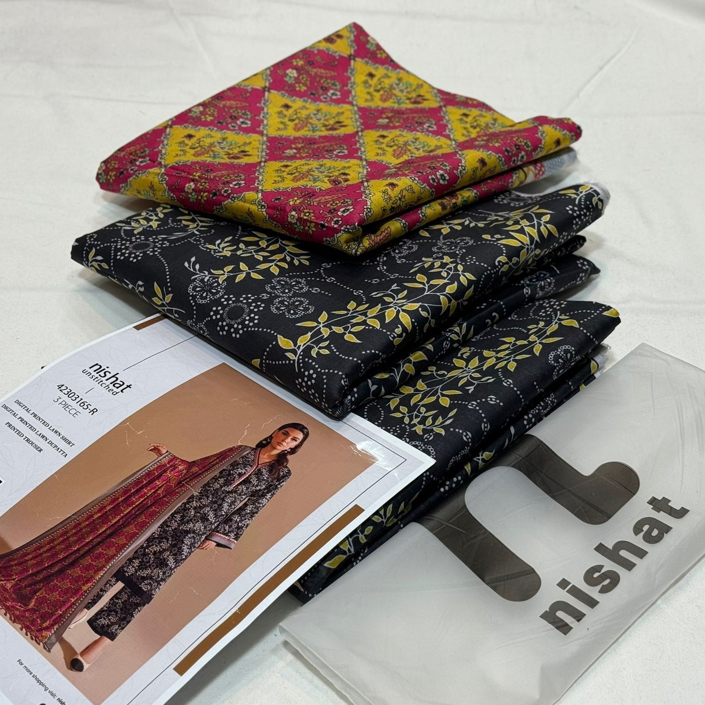 Nishat Printed Unstitched Lawn 3Piece D-012