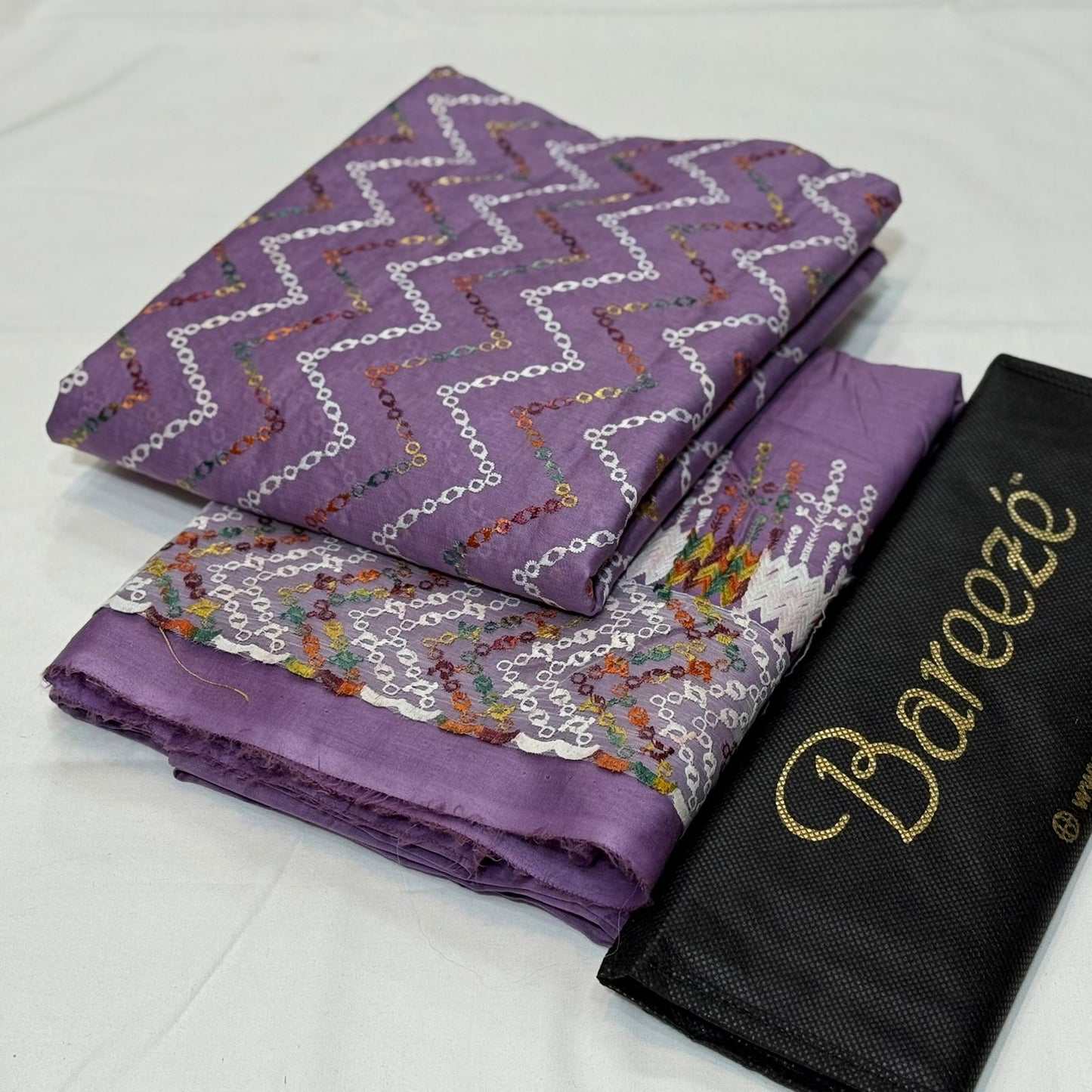 Bareeze Embroidered Lawn 2Piece D-003