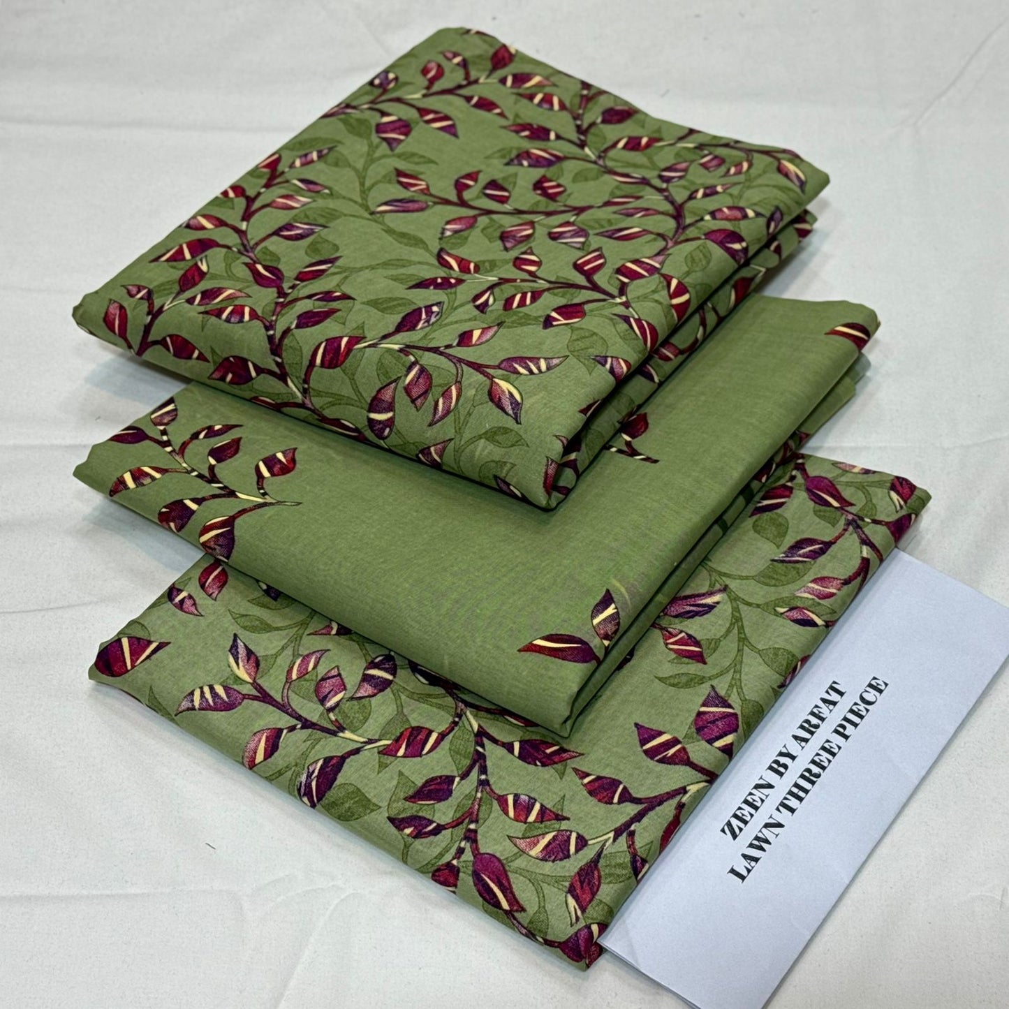 Zeen Printed Lawn Unstitched 3Piece D-140