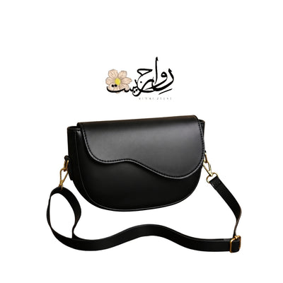 Black Wavy Shoulder Bag – Trendy Crossbody Bag for Women