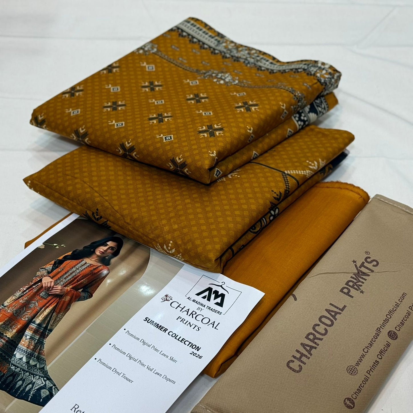 Diners By Charcoal Printed Lawn D-011