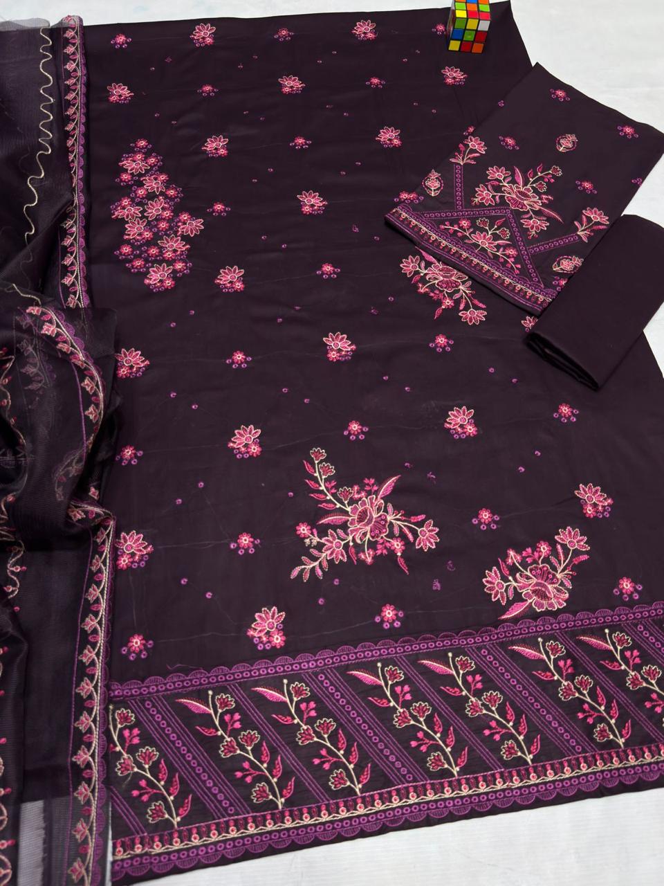 Serene Lawn Embroidered 3Piece D-001