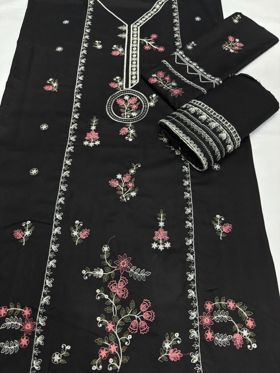 Urge Lawn Embroidered 2Piece D-5170