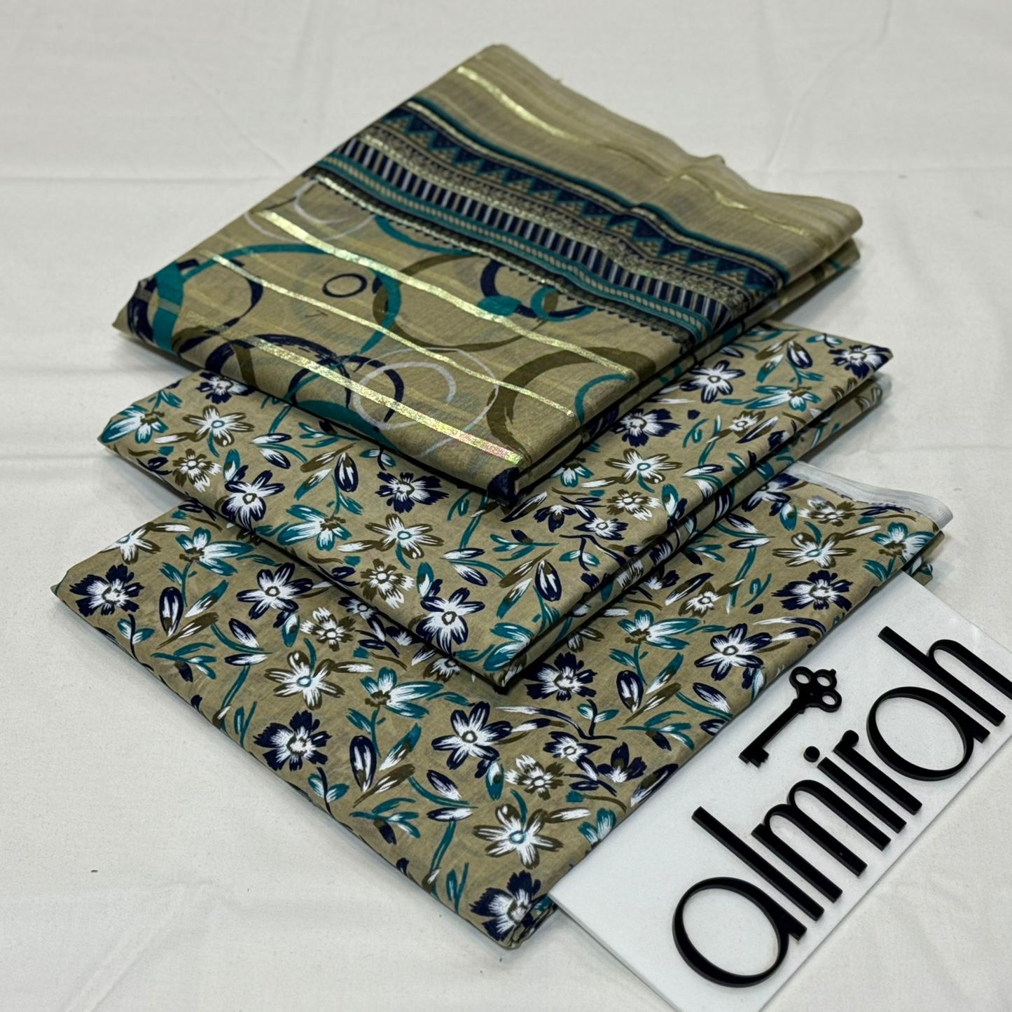 Almirah Printed Lawn 3Piece D-002