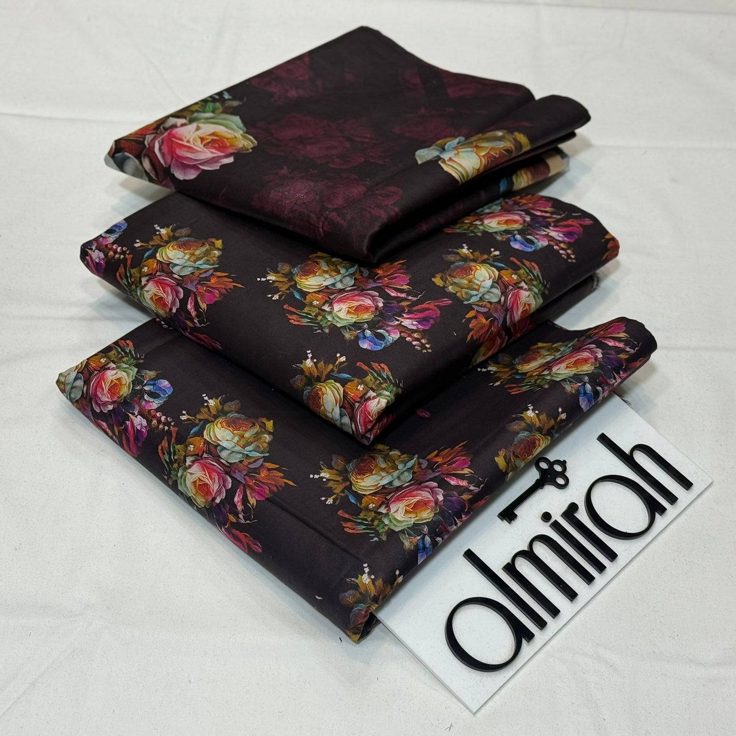 Almirah Printed Lawn 3Piece D-017