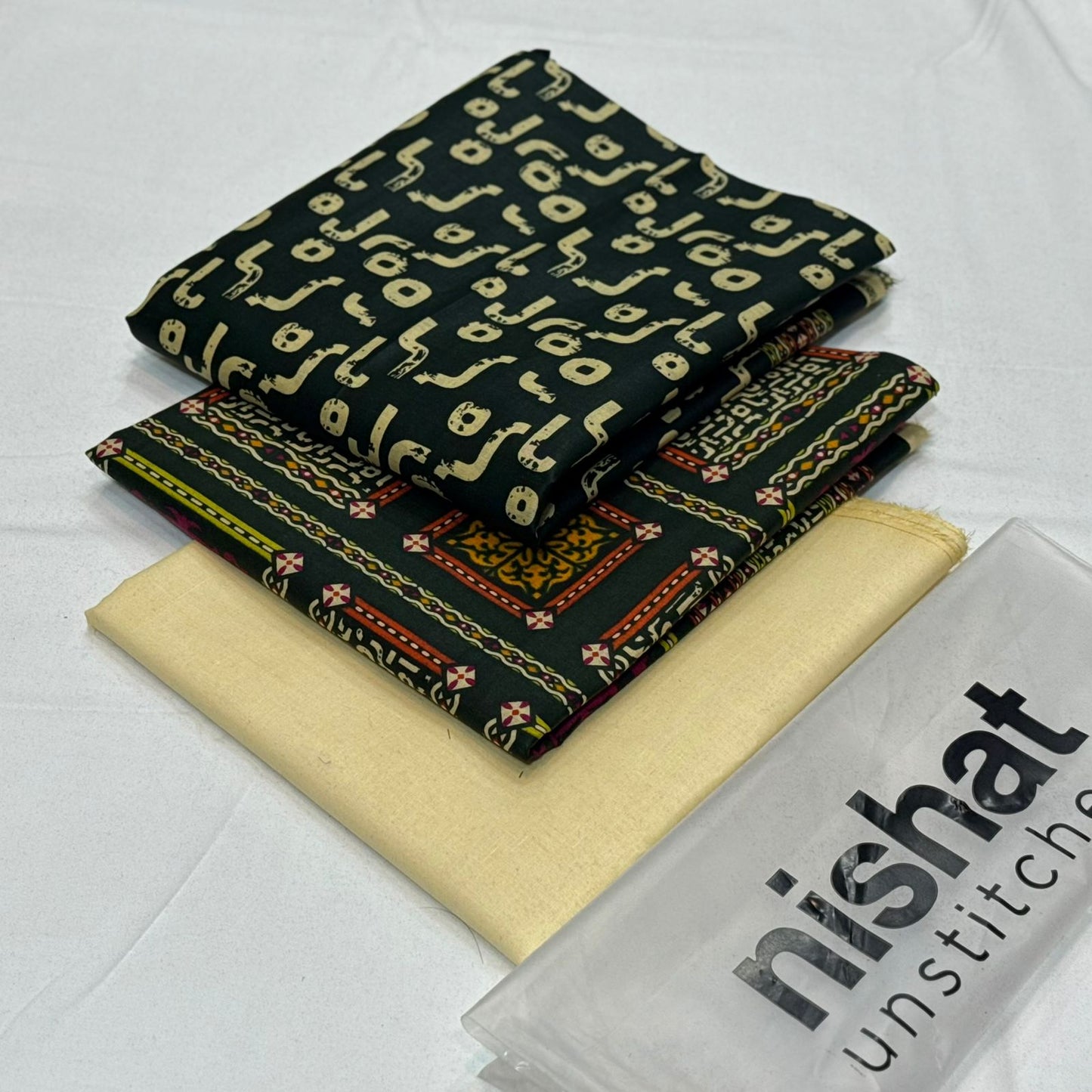 Nishat Printed Unstitched Lawn 3Piece D-020