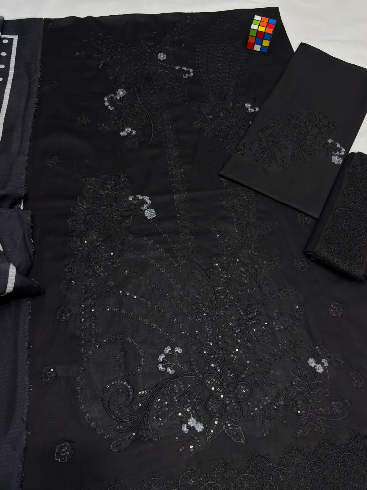 Mushq embroidered 3piece